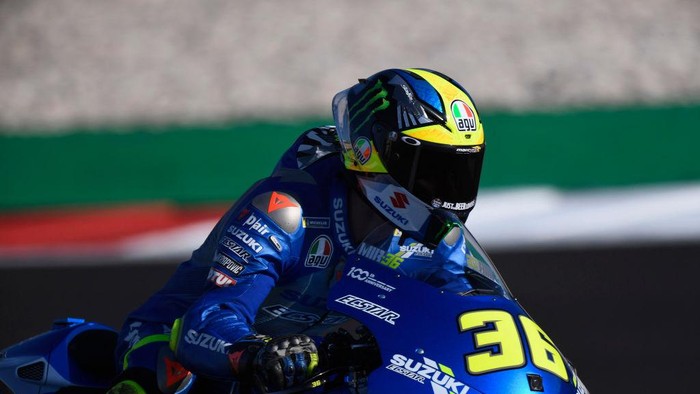 Joan Mir PORTIMAO, PORTUGAL - NOVEMBER 21: Joan Mir of Spain and Team Suzuki ECSTAR heads down a straight  during the qualifying for the MotoGP of Portugal at Algarve Motor Park on November 21, 2020 in Portimao, Portugal. (Photo by Mirco Lazzari gp/Getty Images)