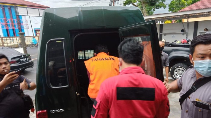 Kejaksaan tahan kades tersangka korupsi dana desa di Bengkulu (dok. Istimewa)