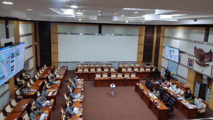 Rapat dengar pendapat antara Komis I DPR dengan Bakamla RI.