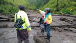 Longsor Tutup Akses Menuju Kawah Ijen