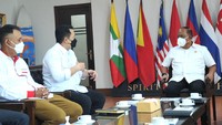 KONI sepakat dengan LPDUK, olahraga bergulir dengan baik jika dapat mengelola dana di luar APBN, kata Marciano saat pertemuan di Lt 12 Gedung KONI Pusat Senayan, Jakarta, Selasa (2/2/2021).