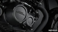 Sayangnya, dari segi performa, motor ini tidak mengalami pembaruan apapun. New Honda CB190SS 2021 masih bersetia dengan konfigurasi jantung pacu 184cc, berpendingin udara, yang bisa menghasilkan tenaga maksimum 11,7 kw di 8.000 rpm dan torsi maksimum 15,0 Nm pada 7.000 rpm. Foto: Wuyang Honda