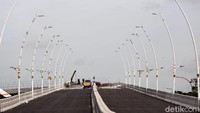 Diketahui, progres pembangunan flyover ini sudah mencapai 97 persen. Diketahui, progres pembangunan flyover ini sudah mencapai 97 persen.