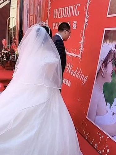 Pengantin menangis Pengantin menangis