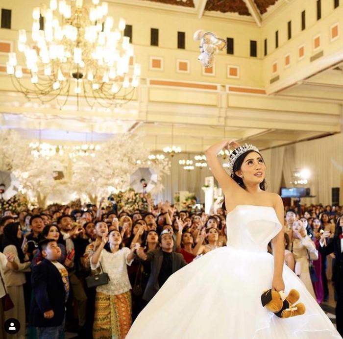 Rachel Vennya Gugat Cerai, Lihat Kembali Pernikahan ...