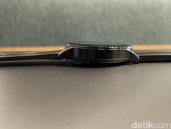 Unboxing Realme Watch S Pro, Banyak Fitur Harga Rp 1 Jutaan