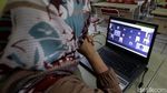 Semangat Guru di Tangerang Mengajar Online Saat Pandemi