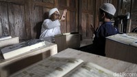 Para santri diajarkan membaca dan menghafal Alquran dengan menggunakan bahasa isyarat.