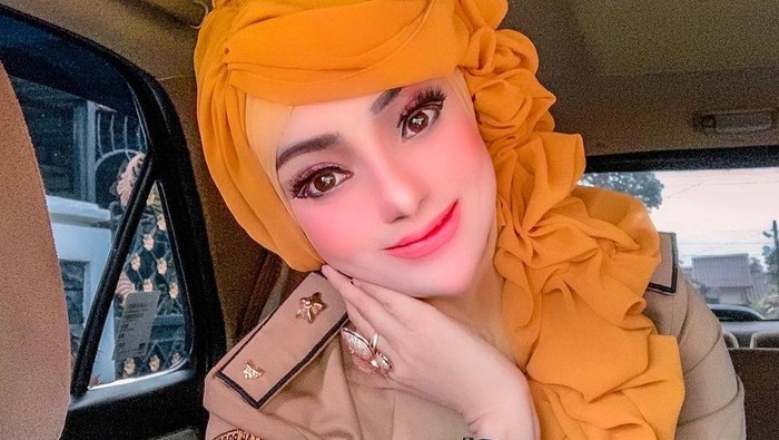 yuni jasmine yuni jasmine