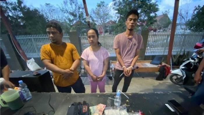 3 Orang yang diamankan di Palu terkait jaringan narkoba napi di Makassar (dok. Istimewa).