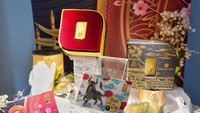 Adapun, sebanyak tiga varian produk logam mulia yang diluncurkan Antam dalam edisi Year of the Ox dalam menyambut Imlek tahun ini, memiliki karakter 牛 (Niú) yang berarti kerbau/ox dalam setiap desainnya. Bertemakan shio Kerbau Logam, produk edisi Year of the Ox didominasi warna dari unsur logam, seperti merah, emas, dan hitam, yang memiliki karakter yang dapat diandalkan, tangguh, teguh pada pendirian, lembut, dan tenang.