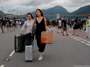 Akankah Program Imigrasi Inggris Picu Eksodus Warga Hong Kong?