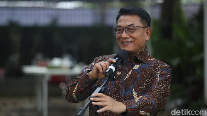 Blak-blakan Moeldoko Soal Partai Demokrat Kepala Staf Kepresidenan (KSP) Moeldoko dituding hendak mengambil alih Partai Demokrat dan menjadi capres di Pemilu 2024. Moeldoko menjawab isu itu.