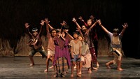 Pertunjukan Musikal Laskar Pelangi (www.ancol.com)