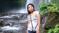 Background air terjun tiu kelep