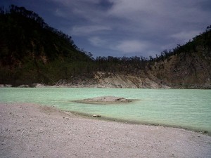 Anggunnya Pesona Kawah Putih, Ciwidey