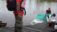 Speed boat sedang sandar ketika Tim Papua 3 hendak menuju Basman