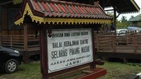 Sanggar Batik Jambi di daerah Jambi Seberang (Sungai Batanghari)