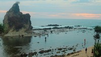 Tanjung layar dari Lereng Bukit
