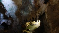 Sungai bawah tanah Gua Lawuk