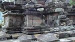 Belajar Kearifan Arsitektur Candi Songgoriti