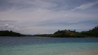 Pantai di Pulau Pagang tempat kami snorkeling