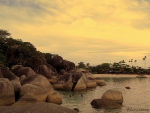 Belitung, Pesona Pantai Berjuta Batu