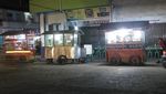 Berbaur di Padatnya Pasar Hong Kong Singkawang