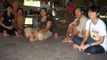 Bercakap Bahasa Mentawai di Uma