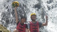 Tim 32 dan Air Terjun Kura