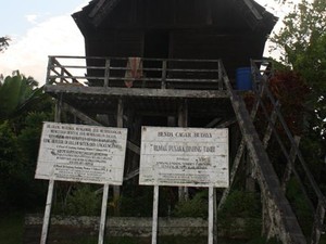 Bermalam Di Perkampungan Tempat Perempuan Mandi