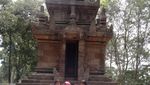 Berwisata ke Candi Cangkuang