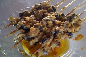 Bia Kolobi, Sate Keong Tondano