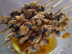 Bia Kolobi, Sate Keong Tondano
