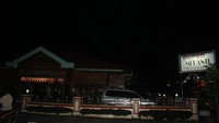 Rumah Makan Meranti Tampak Jauh
