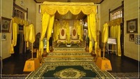 Istana Kadriah di tepi Sungai Kapuas