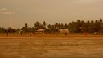 Eksotisme Sunset Pertama Nusantara di Pantai Lampu Satu