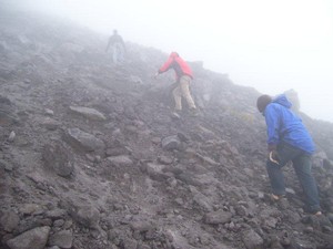 Gaharnya Merapi dan Ramah Tamahnya Yogyakarta