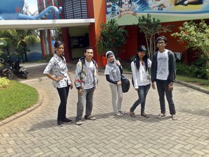 Goes to Water Park