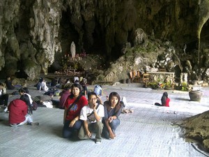 Gua Maria Tritis, Kesyahduan Alam yang Religius