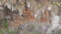 Telapak Tangan Dinding Batu