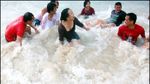 Hati-Hati! Sihir Pantai Santolo