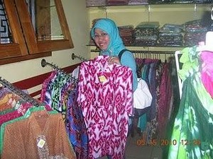 Indahnya Batik Trusmi Cirebon