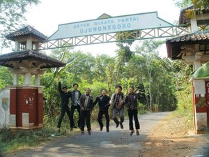 Indahnya Pantai Ujungnegoro