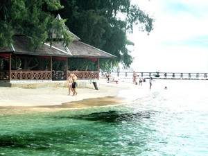 Ingin Tahun Baru yang Berbeda? Ke Pulau Sepa, Yuk!