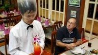 Cabbage and Condom Restaurant (Sumber: nolovesca11.blogspot.com)