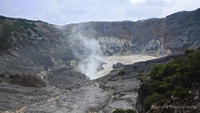 Kawah Ratu Gunung Tangkuban Parahu