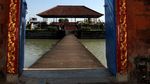 Istana Air Mayura - Lombok : Bukti Bahwa Perbedaan Itu Indah