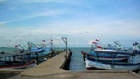 Dermaga Pantai Kartini (Sumber: forumkito89.blogspot.com)