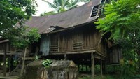 Rumah Lontiok yang Masih Dihuni